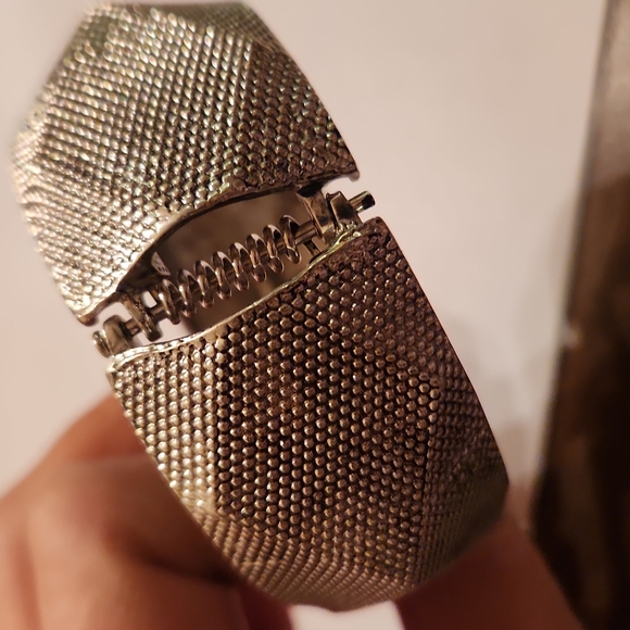 Large mesh Bangle hinged vintage silver - Picture 4 of 13